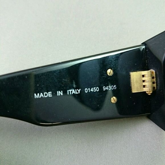 Chanel CC Logo Black Sunglasses 01450 94305 - Picture 6 of 10